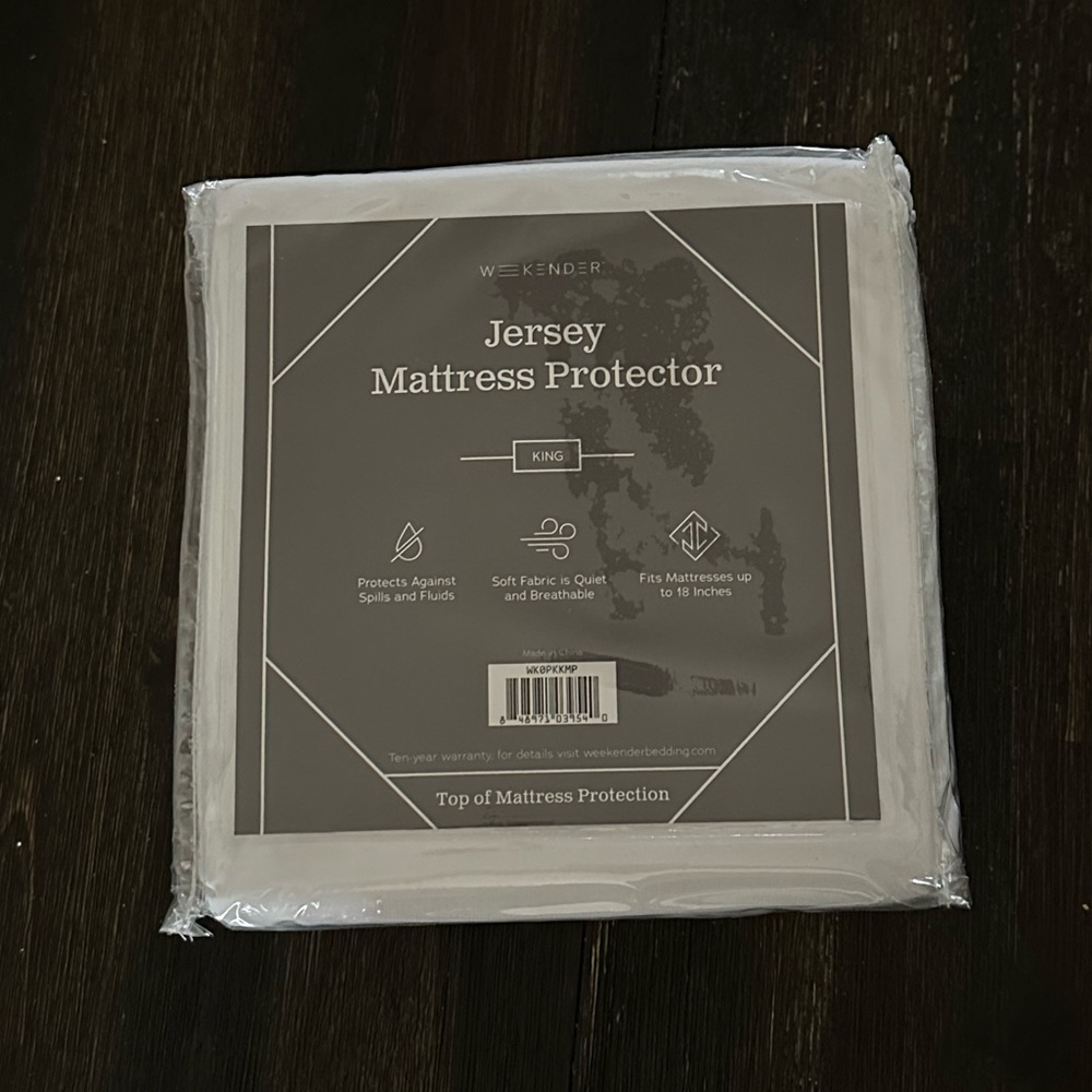 Mattress protector